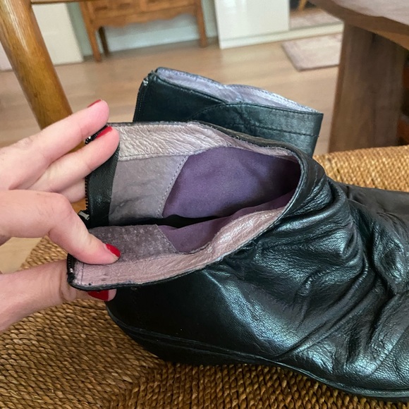 Womens Dansko Boots Size 8 so cute and comfy - Picture 2 of 4